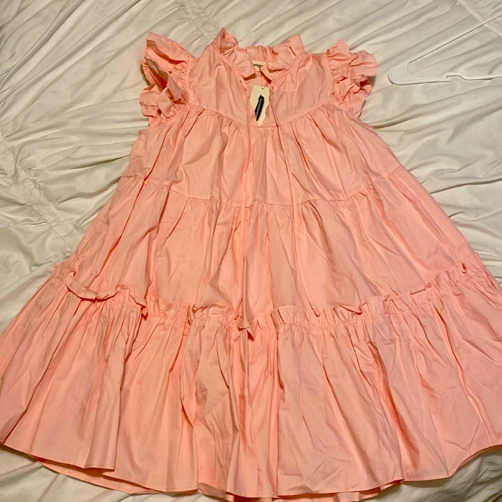 Size small pink flowy ruffled dress  Never worn